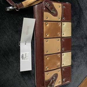 Franchesca’s clutch